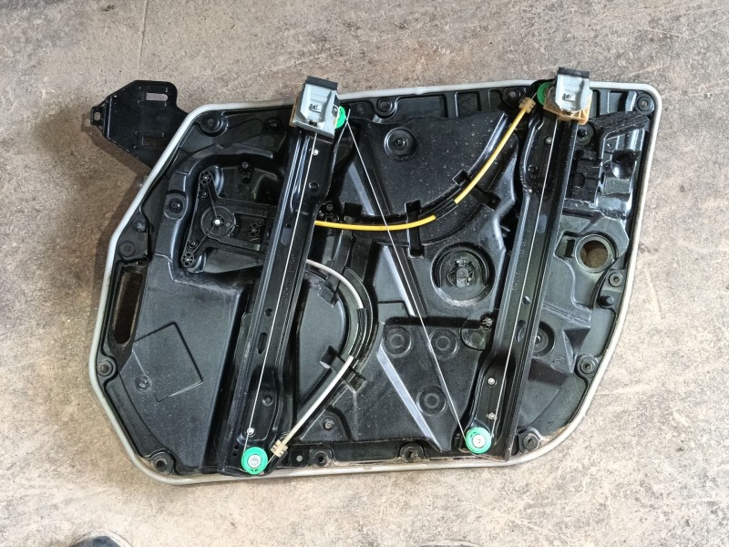 Recambio de elevalunas delantero izquierdo para mercedes-benz glc (x253) 200 eq boost 4-matic (253.981) referencia OEM IAM 25372