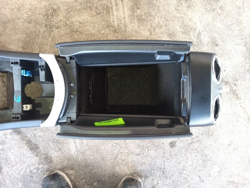 Recambio de apoyabrazos central para mercedes-benz glc (x253) 200 eq boost 4-matic (253.981) referencia OEM IAM   