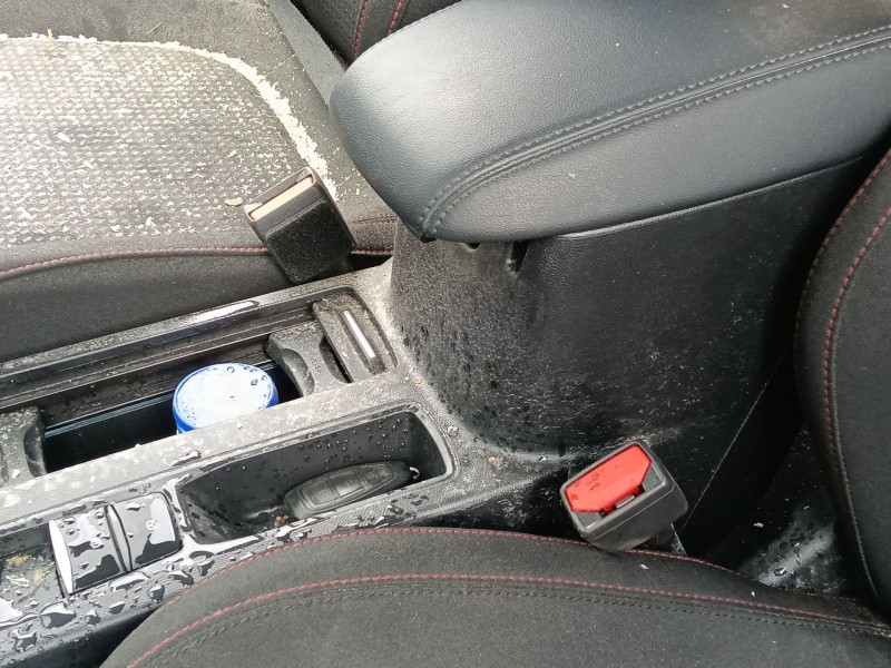 Recambio de enganche cinturon delantero izquierdo para ford focus iv (hn) 1.0 ecoboost mhev referencia OEM IAM   