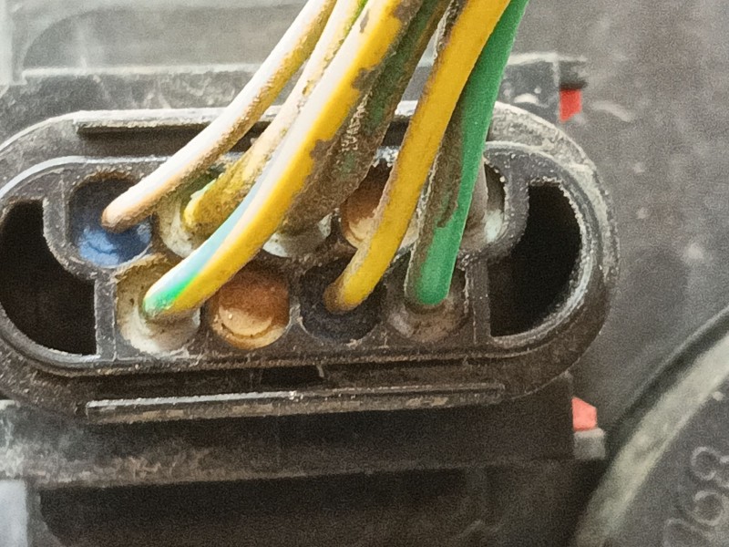 Recambio de faro izquierdo para citroën c4 i (lc_) 1.6 hdi referencia OEM IAM 6208L4 9646893980 