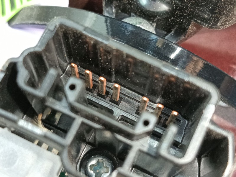 Recambio de mando elevalunas delantero izquierdo para lexus is ii (_e2_) 220d (ale20) referencia OEM IAM   