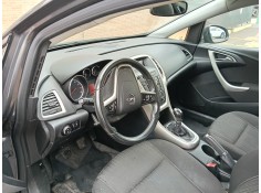 opel astra j (p10) del año 2011 2