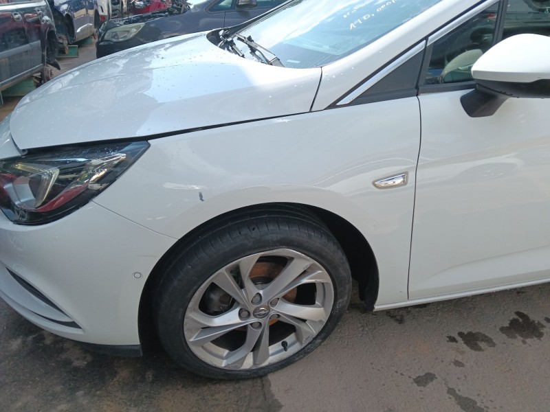 Recambio de aleta delantera izquierda para opel astra k (b16) 1.4 turbo (68) referencia OEM IAM   