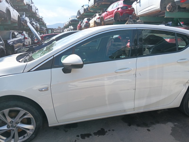 Recambio de puerta delantera izquierda para opel astra k (b16) 1.4 turbo (68) referencia OEM IAM   