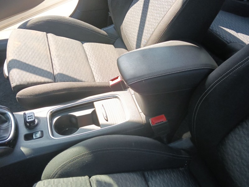 Recambio de apoyabrazos central para opel astra k (b16) 1.4 turbo (68) referencia OEM IAM   