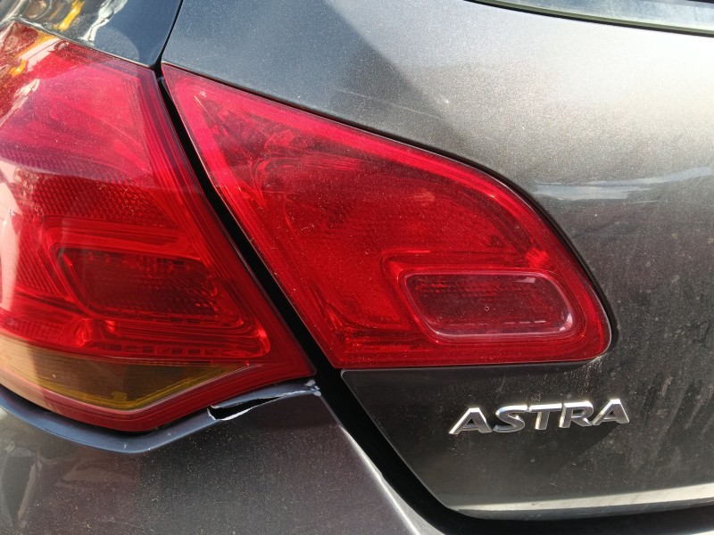 Recambio de piloto trasero izquierdo interior para opel astra j (p10) 1.6 (68) referencia OEM IAM   