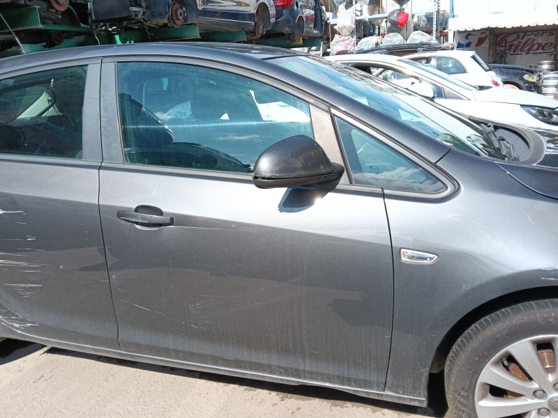Recambio de puerta delantera derecha para opel astra j (p10) 1.6 (68) referencia OEM IAM   