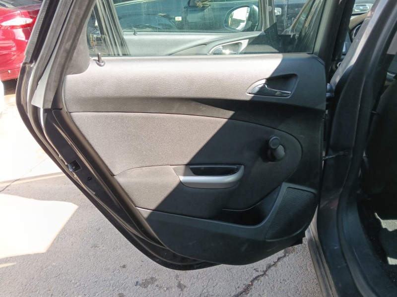 Recambio de guarnecido puerta trasera izquierda para opel astra j (p10) 1.6 (68) referencia OEM IAM   