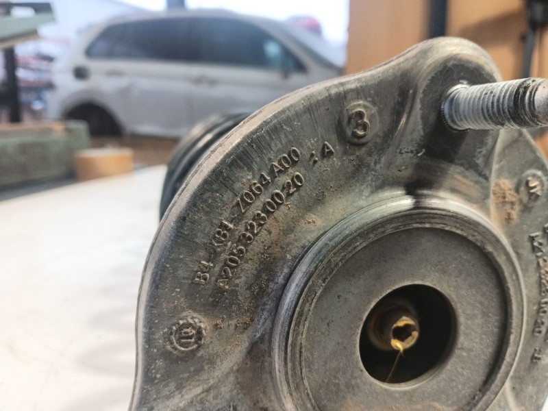 Recambio de amortiguador delantero derecho para mercedes-benz glc (x253) 200 eq boost 4-matic (253.981) referencia OEM IAM   