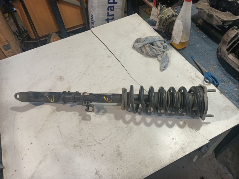 Recambio de amortiguador delantero derecho para mercedes-benz glc (x253) 200 eq boost 4-matic (253.981) referencia OEM IAM   