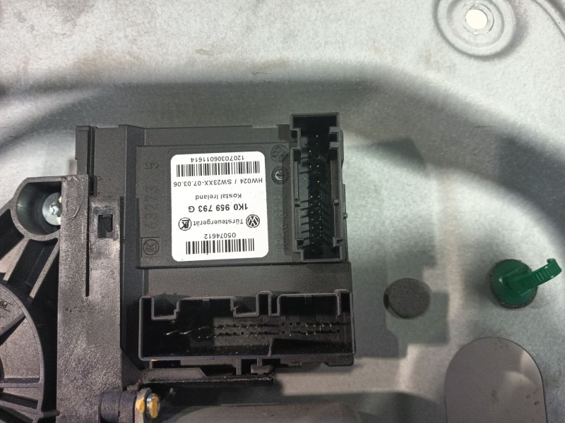 Recambio de elevalunas delantero izquierdo para volkswagen touran (1t1, 1t2) 1.6 referencia OEM IAM   