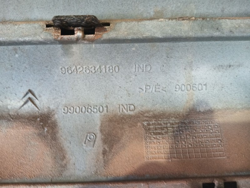 Recambio de paragolpes trasero para citroën c3 i (fc_, fn_) 1.4 hdi referencia OEM IAM 7410R6 / 7410Z3  