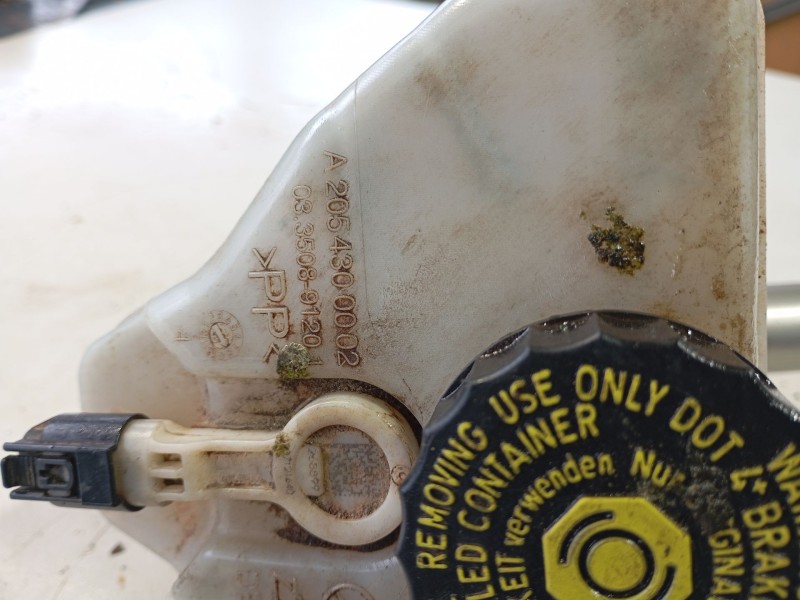 Recambio de bomba freno para mercedes-benz glc (x253) 200 eq boost 4-matic (253.981) referencia OEM IAM 2134300000  