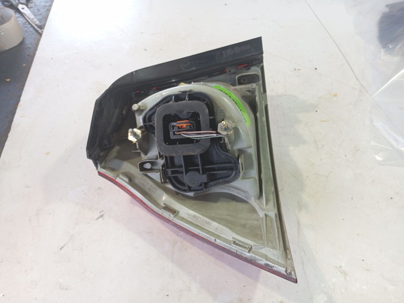 Recambio de piloto trasero derecho para volkswagen golf v (1k1) 2.0 tdi 16v referencia OEM IAM 1K6945096AA  