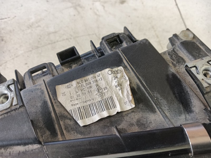 Recambio de faro derecho para audi a3 (8l1) 1.8 t referencia OEM IAM   