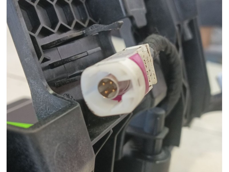 Recambio de pantalla multifuncion para peugeot 3008 ii suv (mc_, mr_, mj_, m4_) 1.5 bluehdi 130 referencia OEM IAM   