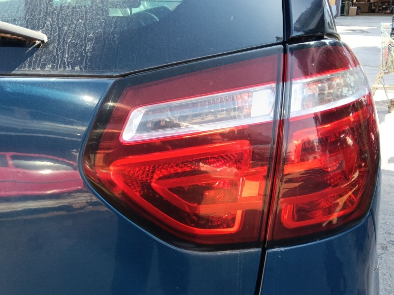 Recambio de piloto trasero derecho interior para citroën c4 picasso i monospace (ud_) 2.0 hdi 150 referencia OEM IAM   