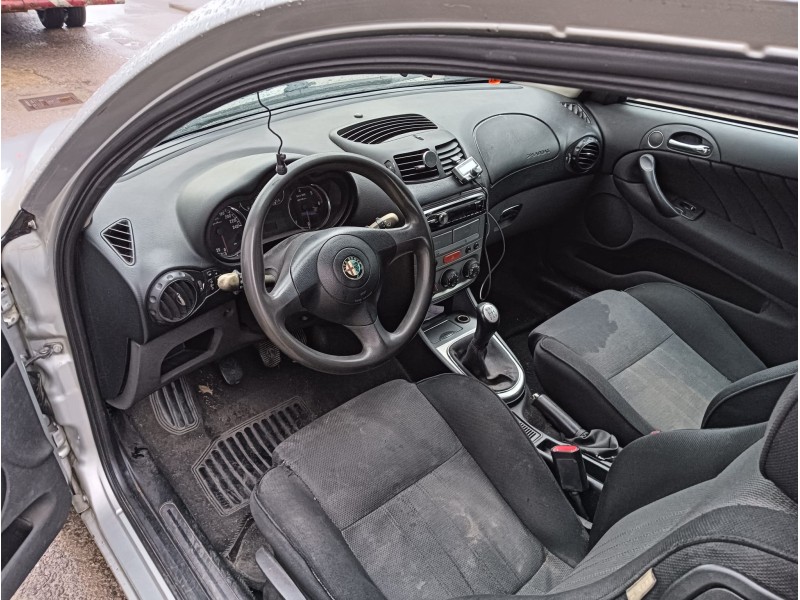 alfa romeo 147 (937_) del año 2005