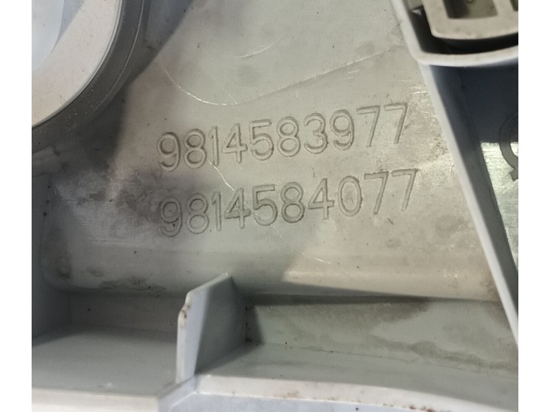 Recambio de luz interior para peugeot 3008 ii suv (mc_, mr_, mj_, m4_) 1.5 bluehdi 130 referencia OEM IAM   