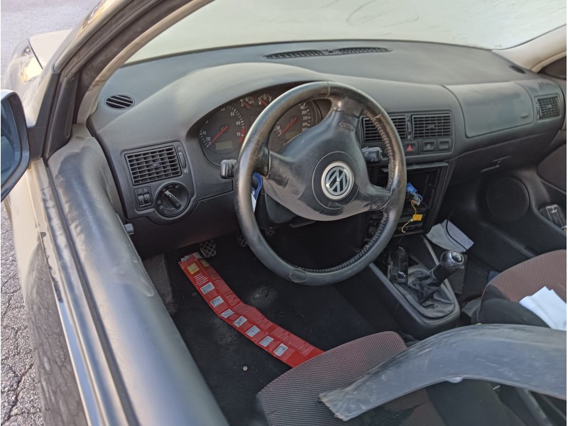 volkswagen golf iv (1j1) del año 2001