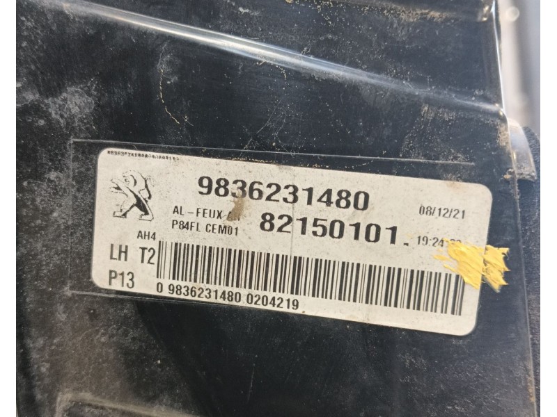 Recambio de piloto trasero izquierdo interior para peugeot 3008 ii suv (mc_, mr_, mj_, m4_) 1.5 bluehdi 130 referencia OEM IAM  