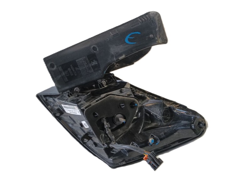 Recambio de piloto trasero izquierdo para peugeot 3008 ii suv (mc_, mr_, mj_, m4_) 1.5 bluehdi 130 referencia OEM IAM   