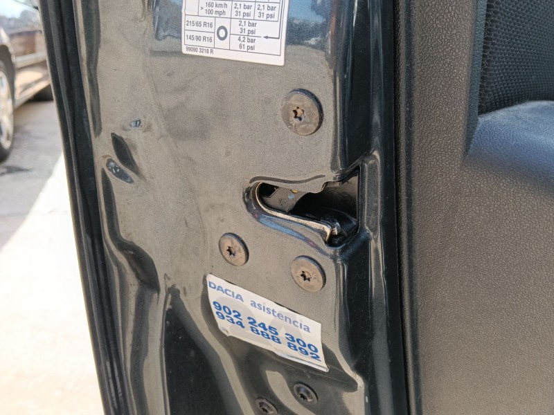 Recambio de cerradura puerta delantera izquierda para dacia duster (hs_) 1.5 dci referencia OEM IAM   