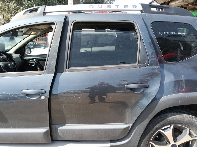 Recambio de puerta trasera izquierda para dacia duster (hs_) 1.5 dci referencia OEM IAM   