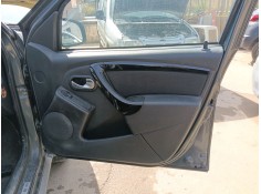 Recambio de guarnecido puerta delantera derecha para dacia duster (hs_) 1.5 dci referencia OEM IAM   