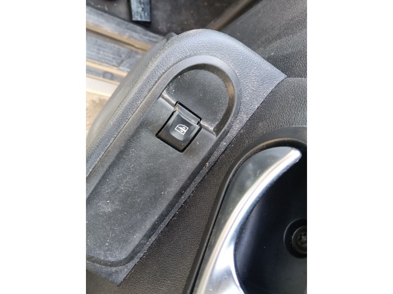 Recambio de mando elevalunas delantero derecho para dacia duster (hs_) 1.5 dci referencia OEM IAM   