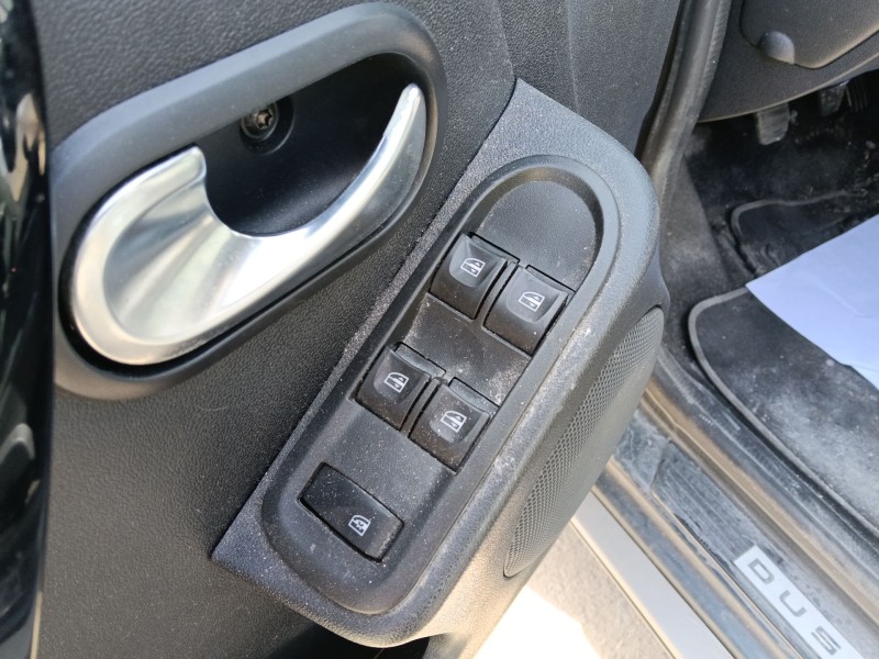 Recambio de mando elevalunas delantero izquierdo para dacia duster (hs_) 1.5 dci referencia OEM IAM   