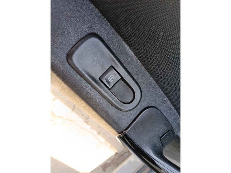 Recambio de mando elevalunas trasero izquierdo para dacia duster (hs_) 1.5 dci referencia OEM IAM   
