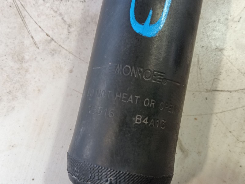 Recambio de amortiguador trasero derecho para iveco daily iii furgoneta 35 s 13 v,35 c 13 v referencia OEM IAM   