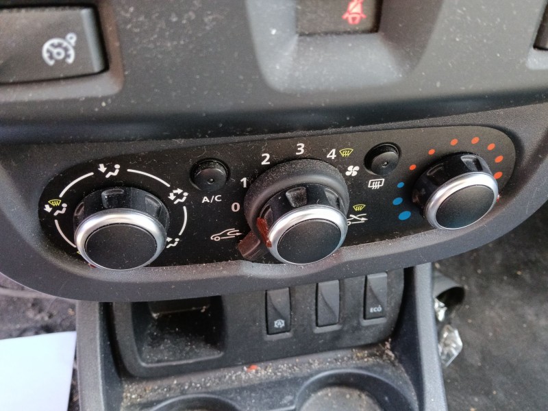Recambio de mando calefaccion / aire acondicionado para dacia duster (hs_) 1.5 dci referencia OEM IAM   