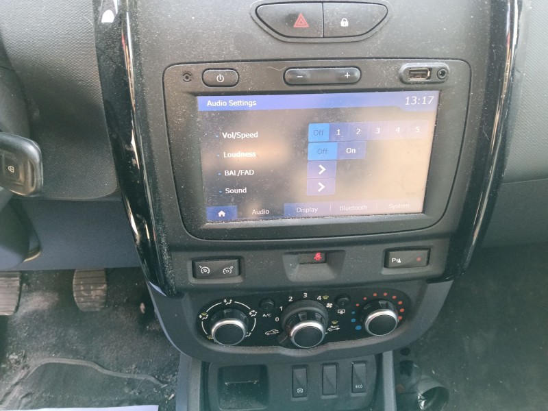 Recambio de sistema audio / radio cd para dacia duster (hs_) 1.5 dci referencia OEM IAM   