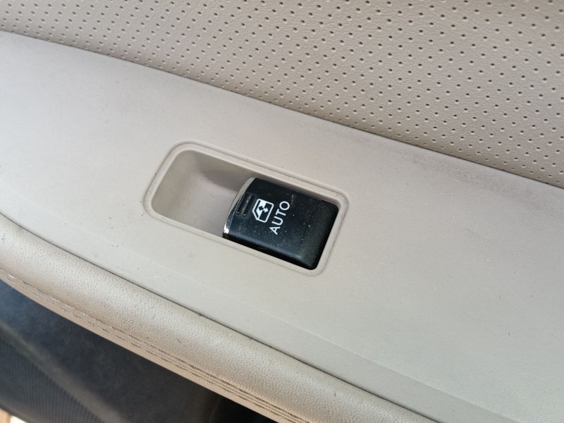 Recambio de mando elevalunas delantero derecho para subaru outback (bs) 2.0 d awd (bsd) referencia OEM IAM 83071FG100  