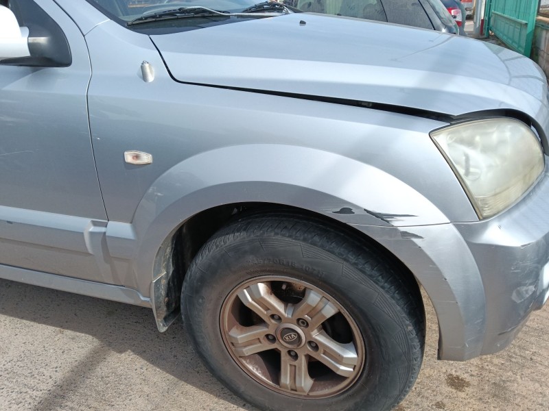 Recambio de aleta delantera derecha para kia sorento i (jc) 2.5 crdi referencia OEM IAM   