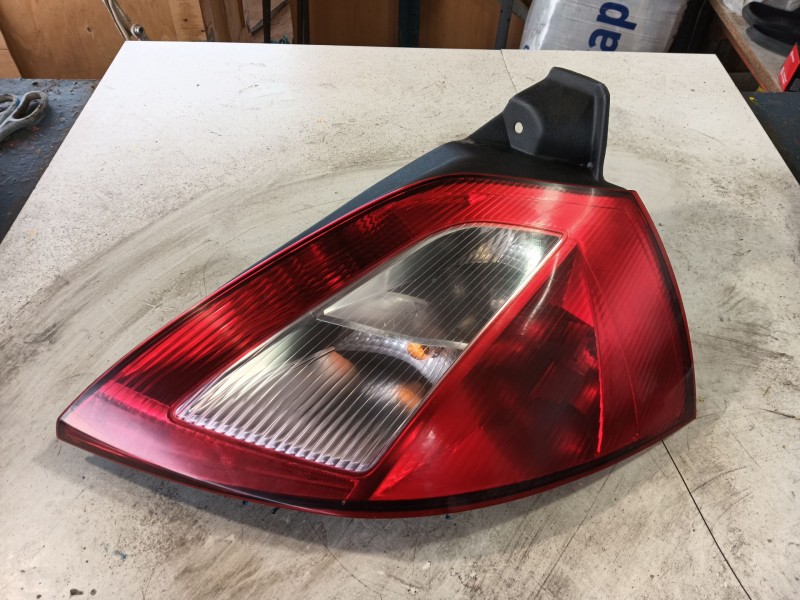 Recambio de piloto trasero derecho para renault megane ii (bm0/1_, cm0/1_) 1.6 16v (bm0c, cm0c) referencia OEM IAM   