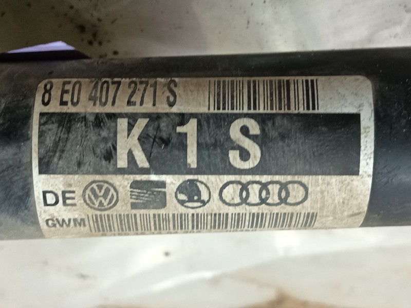 Recambio de transmision delantera izquierda para audi a4 b6 (8e2) 1.9 tdi referencia OEM IAM 8E0407451GV / 8E0407451GX  