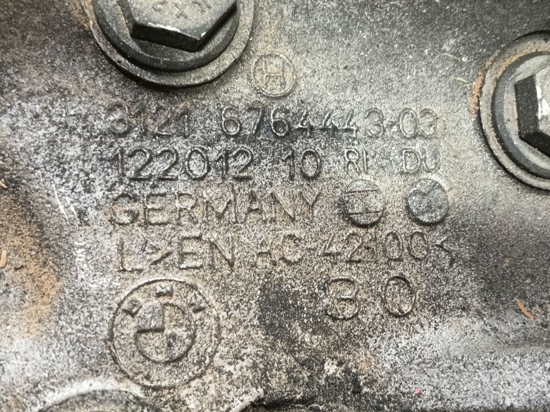 Recambio de mangueta delantera izquierda para bmw 3 (e90) 320 d referencia OEM IAM  3121676444303 