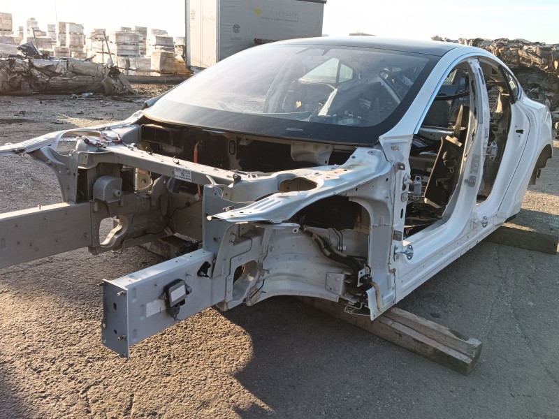 Recambio de punta chasis delantera para tesla model s (5yjs) referencia OEM IAM   