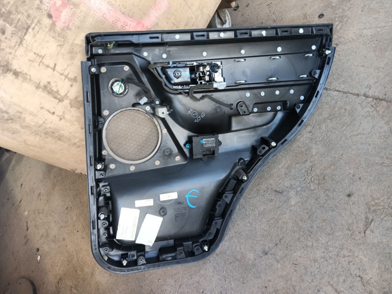 Recambio de guarnecido puerta trasera izquierda para land rover range rover sport i (l320) 3.0 d 4x4 referencia OEM IAM   