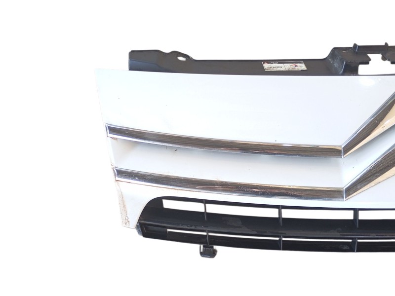 Recambio de rejilla delantera para citroën jumpy ii furgoneta 2.0 hdi 120 referencia OEM IAM   