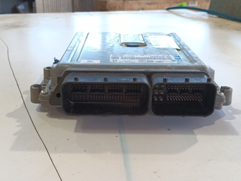 Recambio de centralita motor uce para land rover range rover sport i (l320) 3.0 d 4x4 referencia OEM IAM   