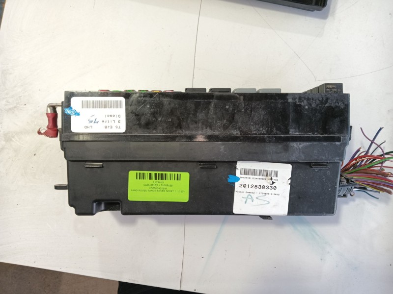Recambio de caja reles / fusibles para land rover range rover sport i (l320) 3.0 d 4x4 referencia OEM IAM YQE500420SW  