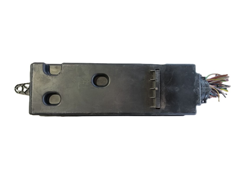 Recambio de caja reles / fusibles para land rover range rover sport i (l320) 3.0 d 4x4 referencia OEM IAM YQE500420SW  