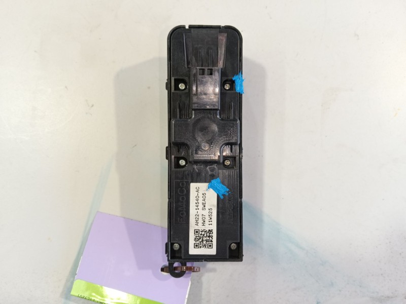 Recambio de mando elevalunas delantero izquierdo para land rover range rover sport i (l320) 3.0 d 4x4 referencia OEM IAM LR08604