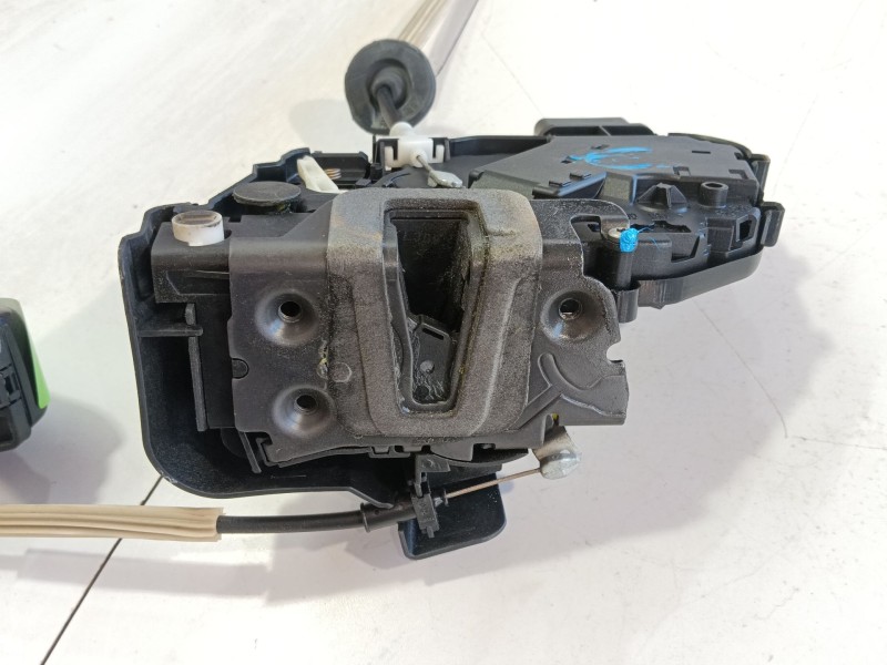 Recambio de cerradura puerta trasera izquierda para land rover range rover sport i (l320) 3.0 d 4x4 referencia OEM IAM LR091343 