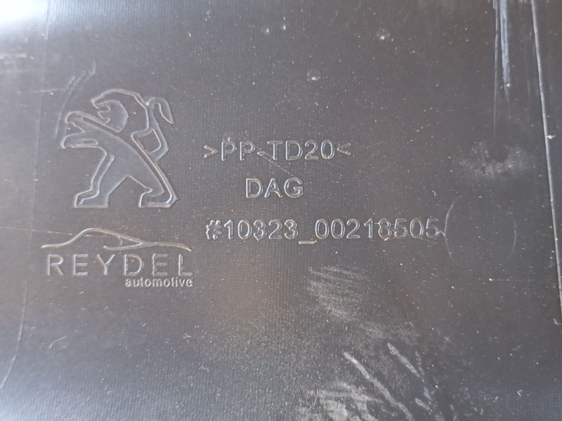 Recambio de salpicadero para peugeot 3008 ii suv (mc_, mr_, mj_, m4_) 1.5 bluehdi 130 referencia OEM IAM  1032300218505 