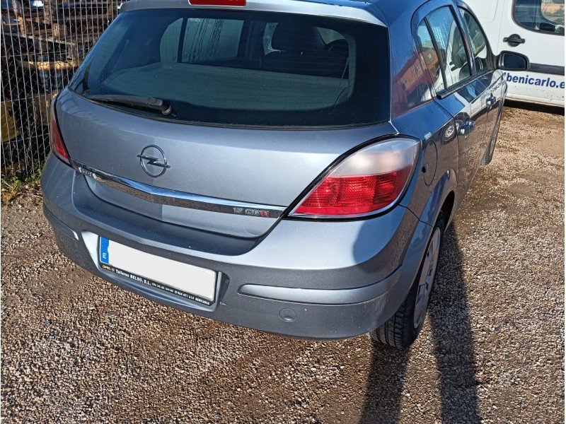 opel astra h (a04) del año 2005